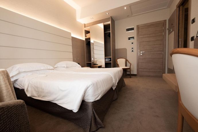Imagen de la habitación del Hotel Capri, Bardolino. Foto 2