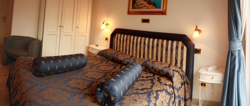 Imagen de la habitación del Hotel Capri Bougainville. Foto 12