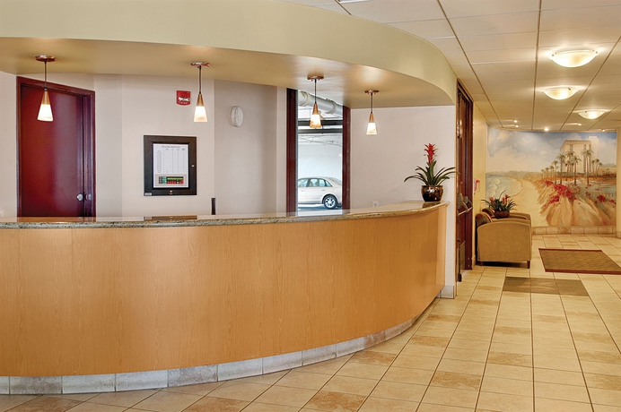 Imagen de los interiores del Hotel Capri By The Sea By All Seasons Resort Lodging. Foto 13