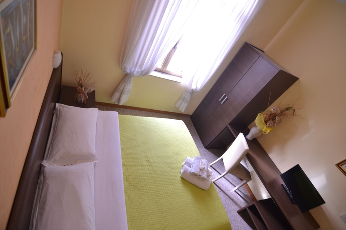 Imagen de la habitación del Hotel Capri, Castro Pretorio. Foto 11