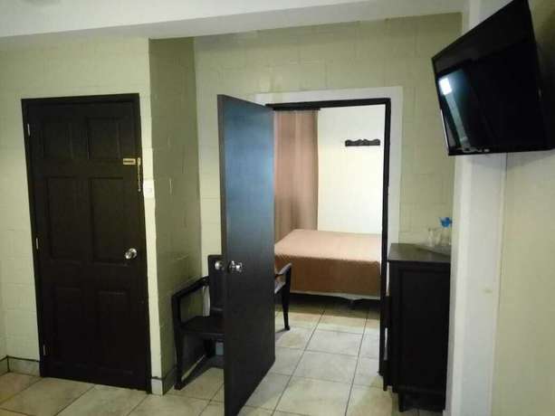 Imagen de la habitación del Hotel Capri, Ciudad de Guatemala. Foto 13