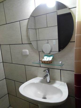 Imagen de la habitación del Hotel Capri, Ciudad de Guatemala. Foto 14