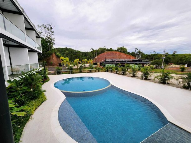 Imagen de la piscina del Hotel Capri Doradal. Foto 18