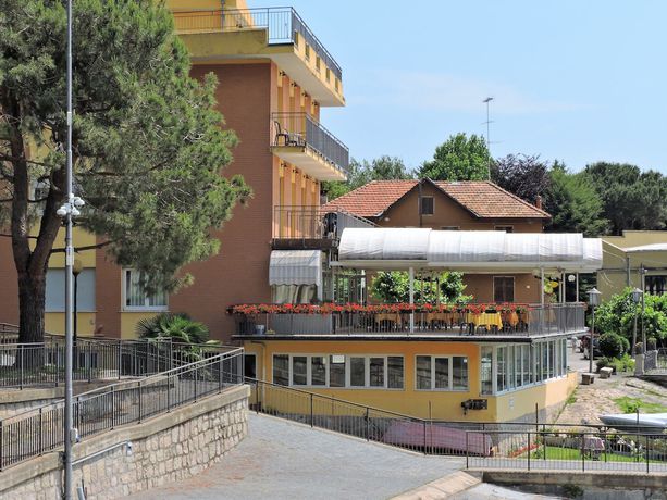Imagen general del Hotel Capri, Lesa. Foto 2