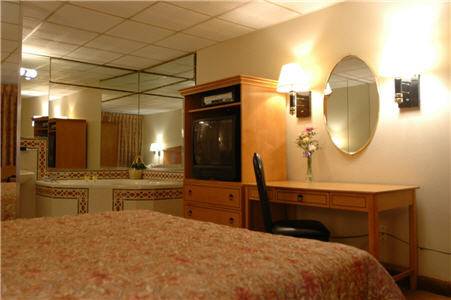 Imagen de la habitación del Hotel Capri Lynbrook Motor Inn. Foto 5