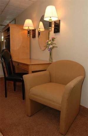 Imagen de la habitación del Hotel Capri Lynbrook Motor Inn. Foto 8