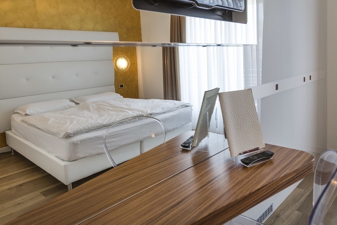 Imagen de la habitación del Hotel Capri, Malcesine. Foto 7