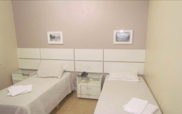 Imagen de la habitación del Hotel Capri, Medianeira. Foto 7