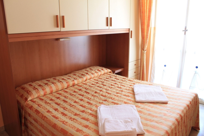 Imagen de la habitación del Hotel Capri, Pietra Ligure. Foto 4