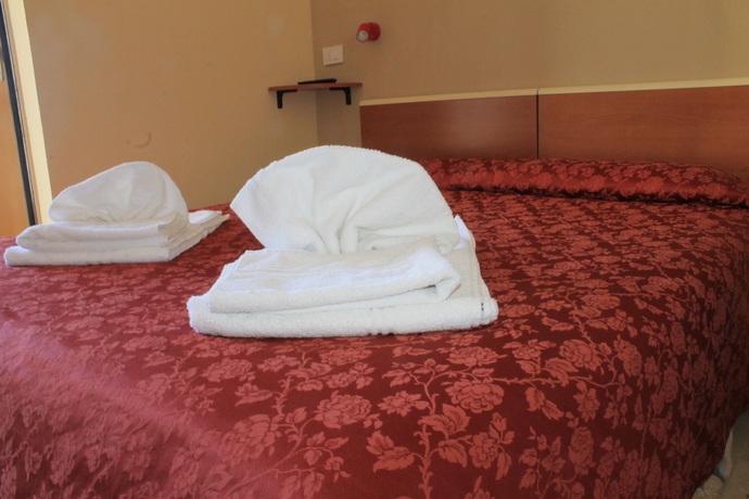 Imagen de la habitación del Hotel Capri, Pietra Ligure. Foto 5