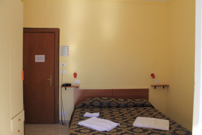 Imagen de la habitación del Hotel Capri, Pietra Ligure. Foto 7