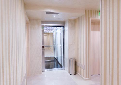 Imagen general del Hotel Capri, Plovdiv. Foto 4