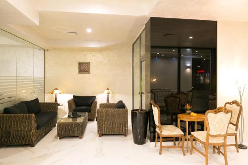 Imagen general del Hotel Capri, Plovdiv. Foto 8