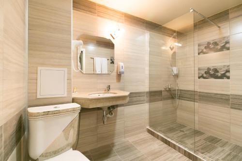 Imagen general del Hotel Capri, Plovdiv. Foto 11