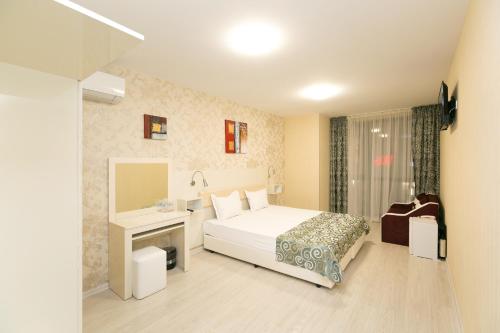 Imagen de la habitación del Hotel Capri, Plovdiv. Foto 20