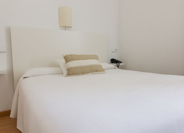 Imagen de la habitación del Hotel Capri, Sitges. Foto 9