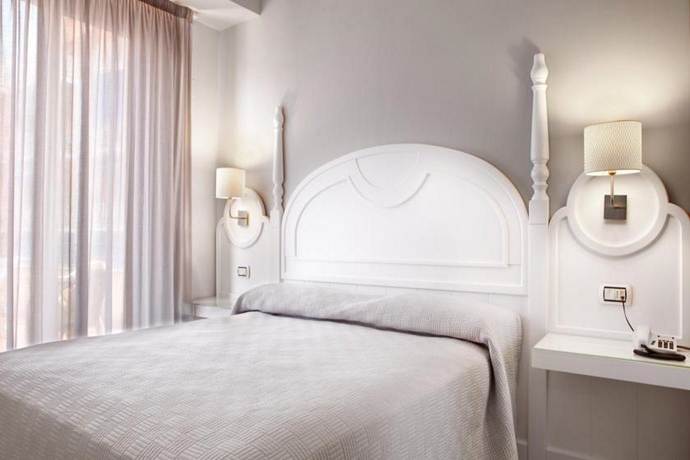 Imagen general del Hotel Capri, Sorrento. Foto 4