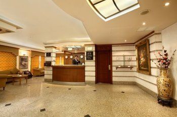 Imagen del bar/restaurante del Hotel Capri Suites. Foto 5