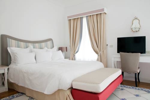 Imagen de la habitación del Hotel Capri Tiberio Palace. Foto 5