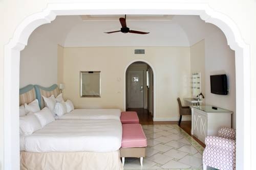 Imagen de la habitación del Hotel Capri Tiberio Palace. Foto 6