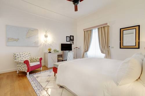 Imagen de la habitación del Hotel Capri Tiberio Palace. Foto 10