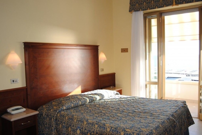 Imagen de la habitación del Hotel Capri & Residence. Foto 11