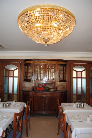 Imagen del bar/restaurante del Hotel Capri & Residence. Foto 4