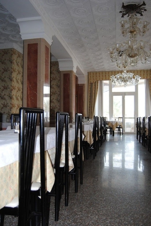 Imagen del bar/restaurante del Hotel Capri & Residence. Foto 6