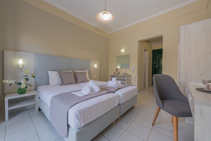 Imagen de la habitación del Hotel Capriccio Studios. Foto 6