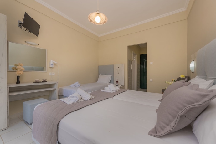 Imagen de la habitación del Hotel Capriccio Studios. Foto 8