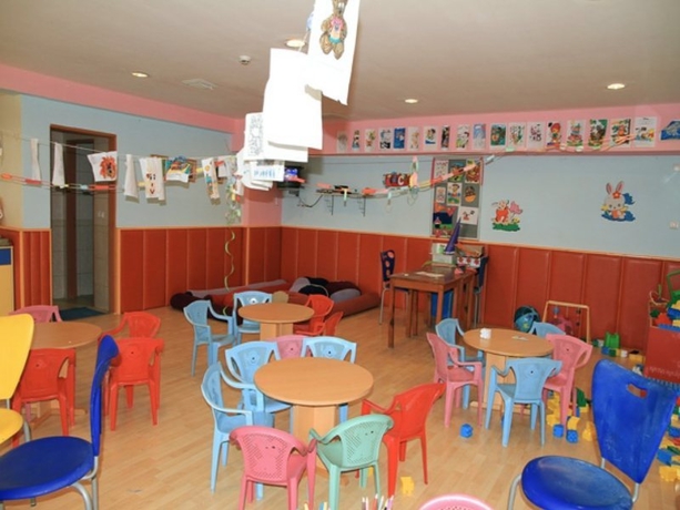 Imagen de los interiores del Hotel Caprice Beach. Foto 8