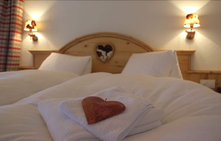 Imagen de la habitación del Hotel Caprice, Grindelwald. Foto 11