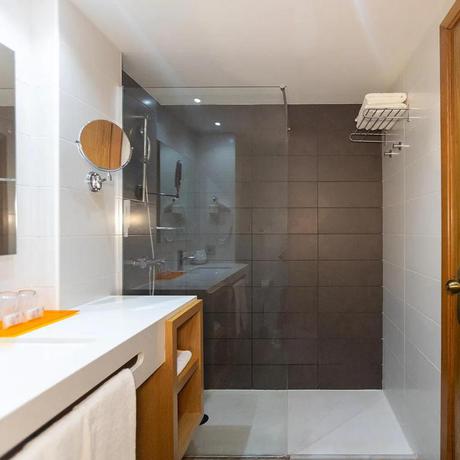 Imagen de la habitación del Hotel Caprice Sa Coma Park. Foto 5