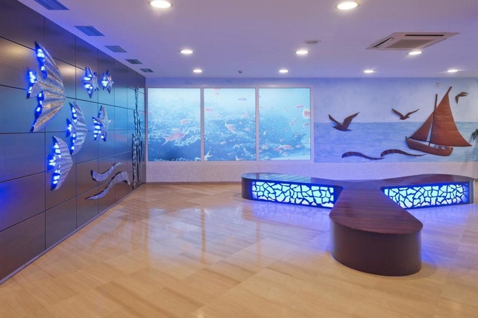 Imagen general del Hotel Caprici Beach Hotel and Spa. Foto 9