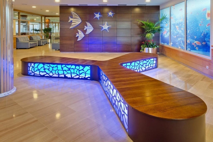 Imagen general del Hotel Caprici Beach Hotel and Spa. Foto 12