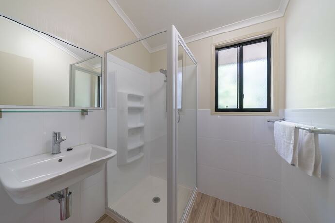Imagen general del Hotel Capricorn Caves - Caravan Park. Foto 2