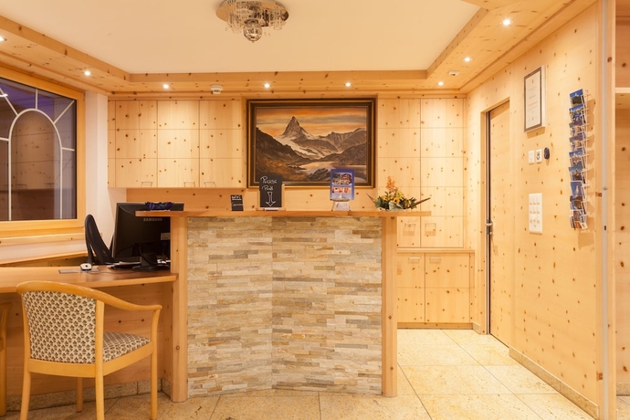 Imagen de los interiores del Hotel Capricorn. Foto 19