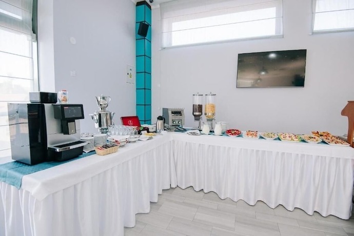 Imagen del bar/restaurante del Hotel Caprioara Spaandwellness Resort. Foto 6