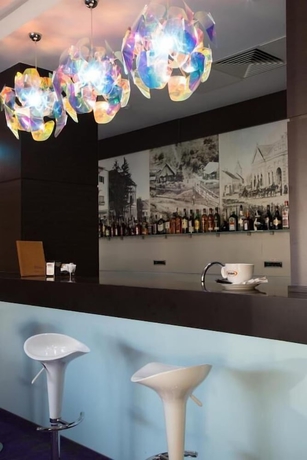 Imagen del bar/restaurante del Hotel Caprioara Spaandwellness Resort. Foto 8