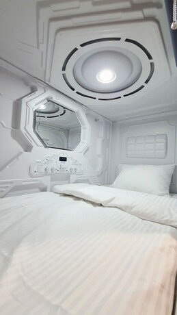 Imagen general del Hotel Capsula hotel. Foto 11