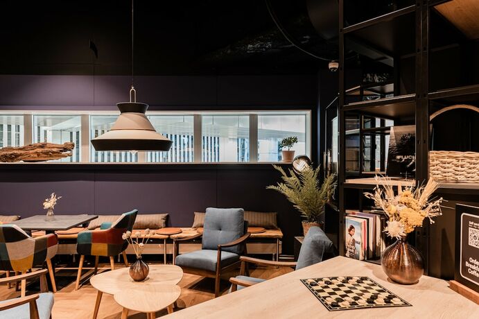 Imagen del bar/restaurante del Hotel Capsule - Alpine Garden Zurich Airport. Foto 7