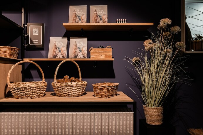 Imagen del bar/restaurante del Hotel Capsule - Alpine Garden Zurich Airport. Foto 9