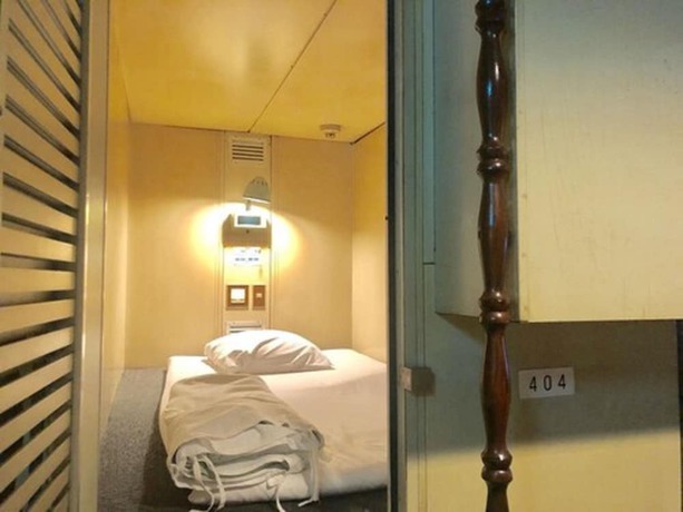 Imagen de la habitación del Hotel Capsule Block Room. Foto 9