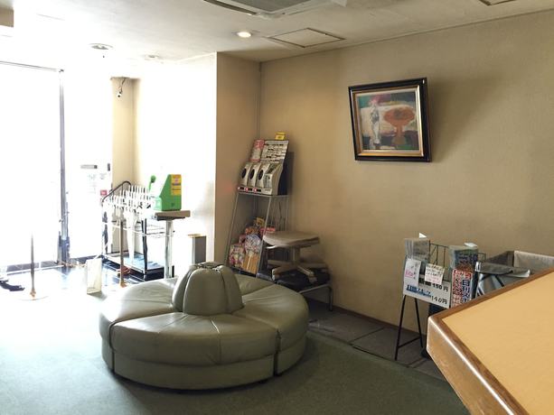Imagen de los interiores del Hotel Capsule Inn Hamamatsucho. Foto 20