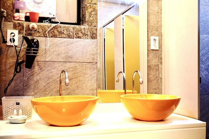 Imagen general del Hotel Capsule Majung. Foto 4