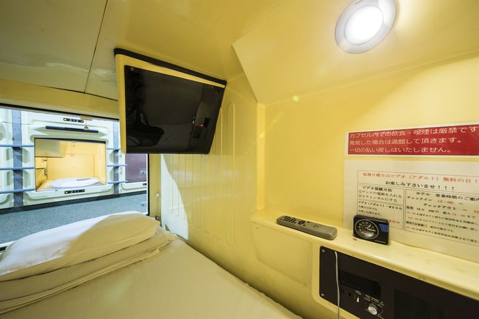 Imagen de los interiores del Hotel Capsule The Inn. Foto 12