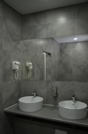 Imagen general del Hotel Capsule Zodiak. Foto 11
