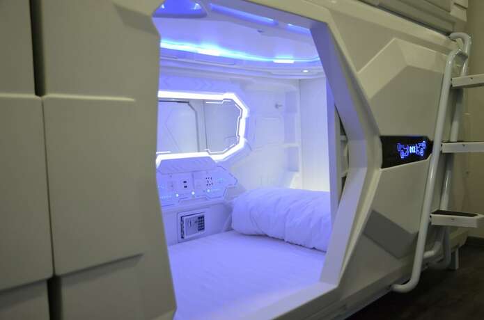 Imagen general del Hotel Capsule Zodiak. Foto 1