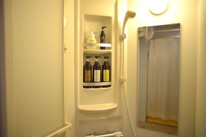 Imagen de la habitación del Hotel Capsule and Spa Grand Sauna Shinsaibashi. Foto 12