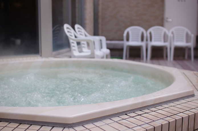 Imagen de la piscina del Hotel Capsule and Spa Grand Sauna Shinsaibashi. Foto 15